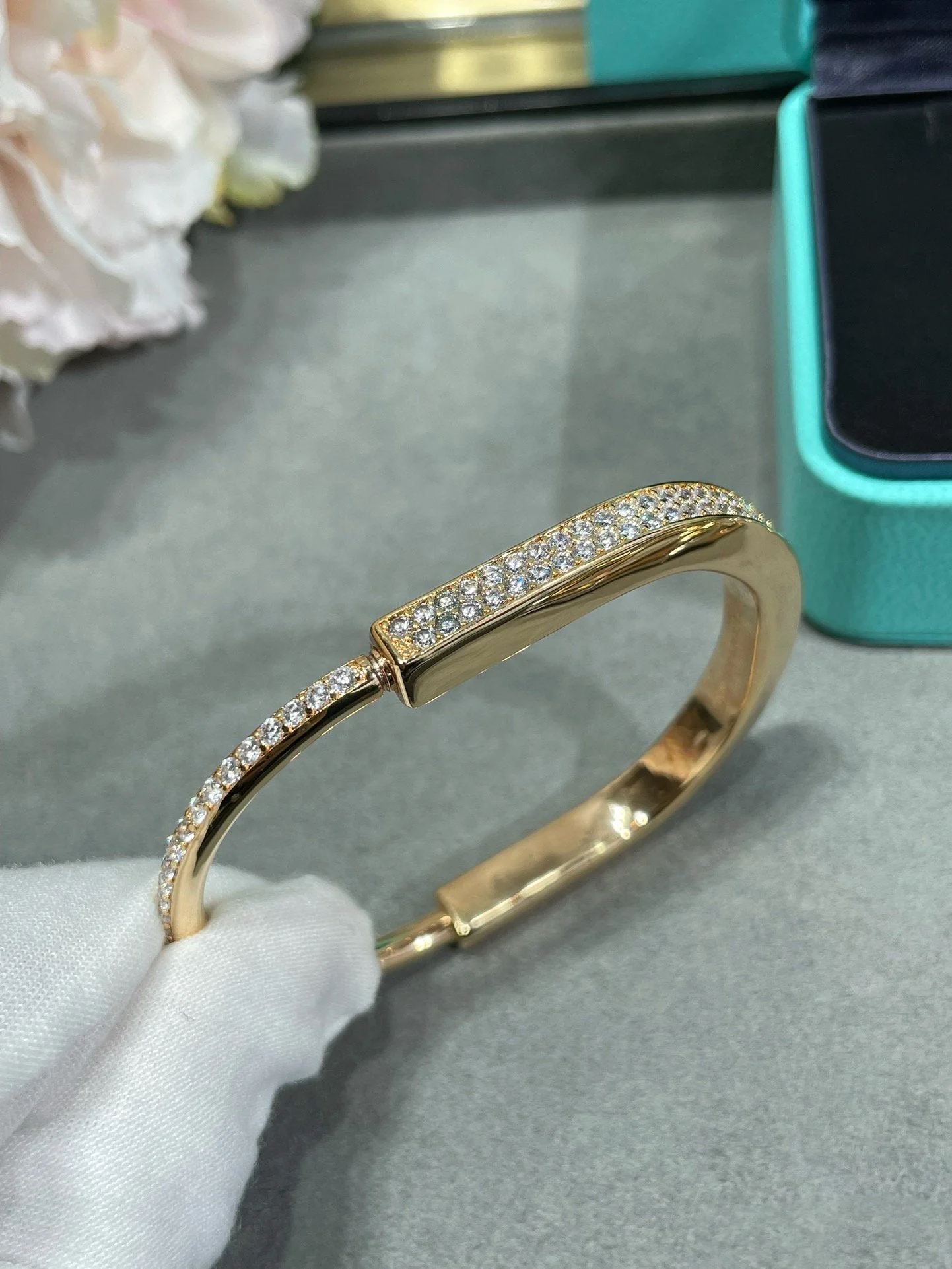 [TF]LOCK BRACELET DIAMOND PAVED