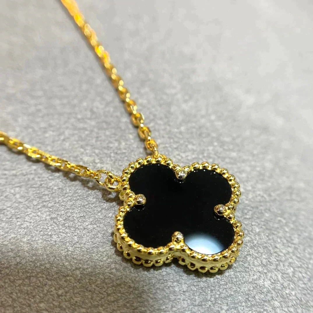 [VA]CLOVER 15MM BLACK ONYX SINGLE FLOWER NECKLACE