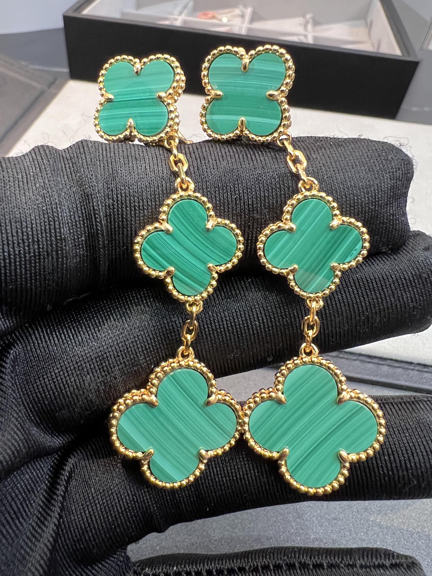 [VA]CLOVER MALACHITE 3 MOTIFS GOLD