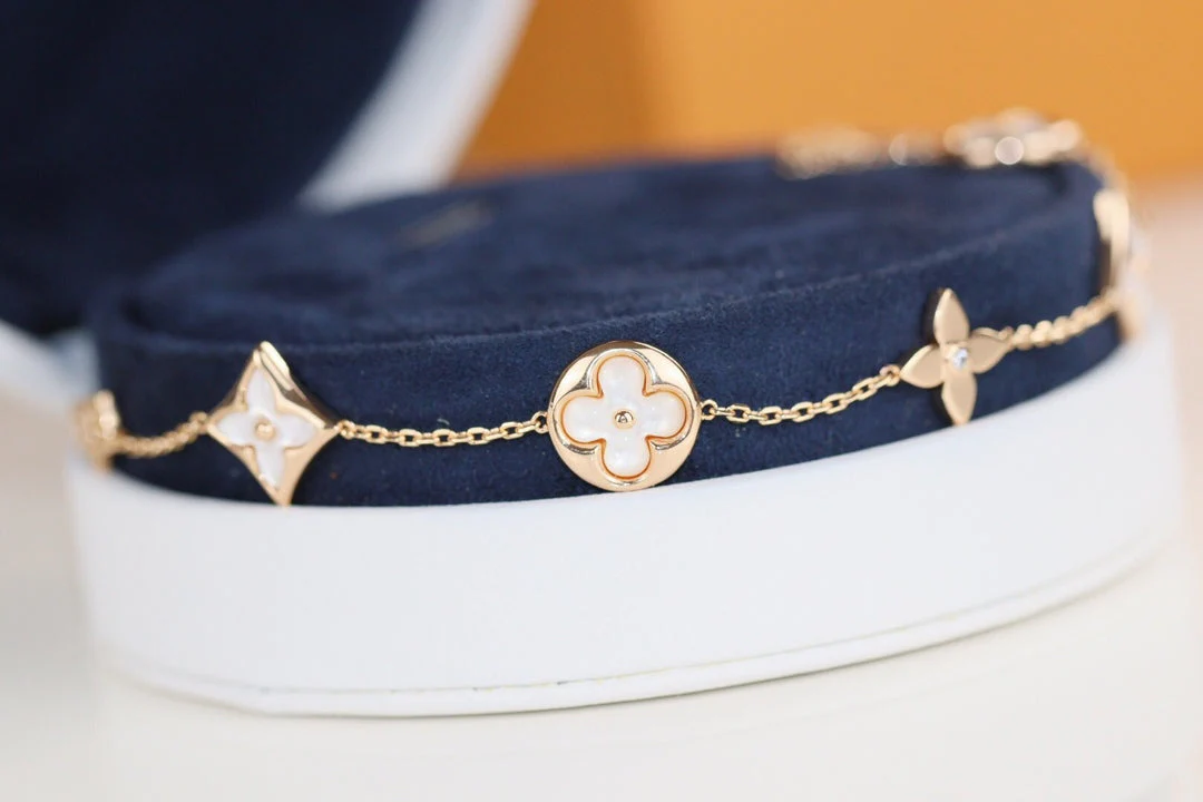 [Loui]LEAF CLOVER BRACELET