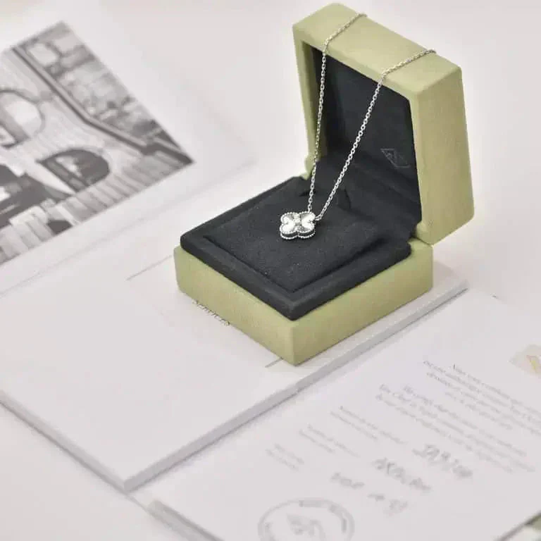 [VA]CLOVER  15MM DIAMOND LASER NECKLACE SILVER