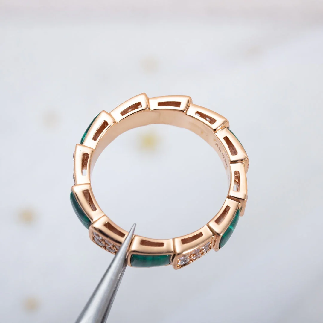 [BV]SERPENTI RING PINK GOLD MALACHITE DIAMOND PAVED 4MM