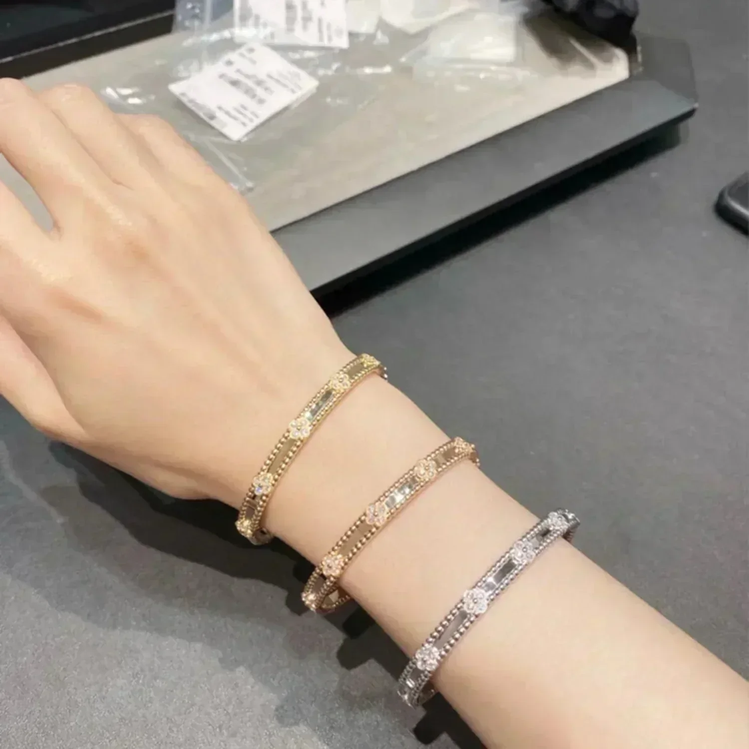 [VA]CLOVER BRACELET 4MM DIAMONDS