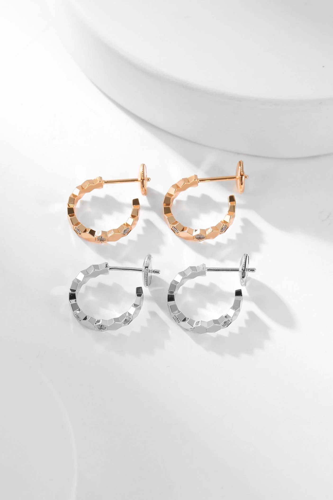 [CH]BEE LOVE DIAMOND HOOP EARRINGS