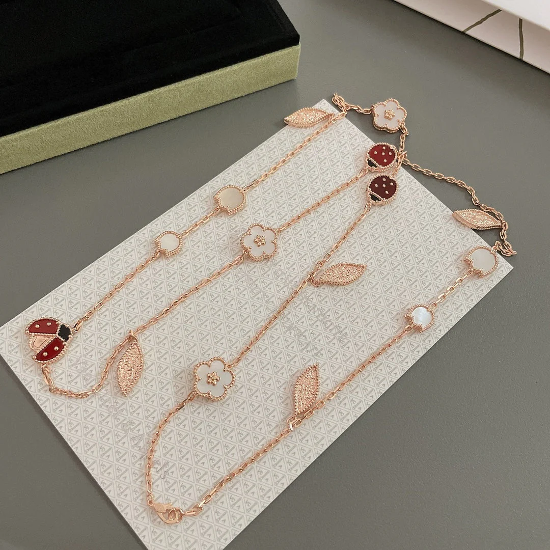 [VA]LUCKY SPRING 15 MOTIFS ROSE GOLD NECKLACE