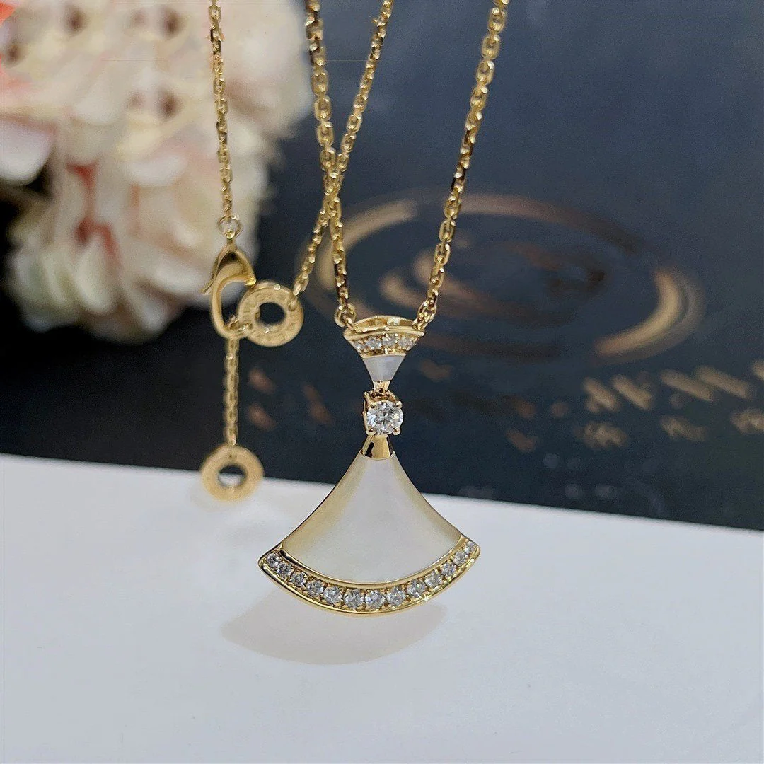 [BV]DREAM NECKLACE MOP GOLD DIAMOND