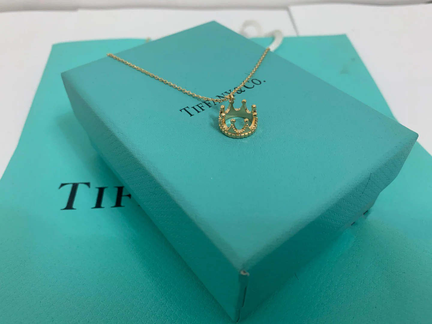 [TF]CROWN NECKLACE MECARI