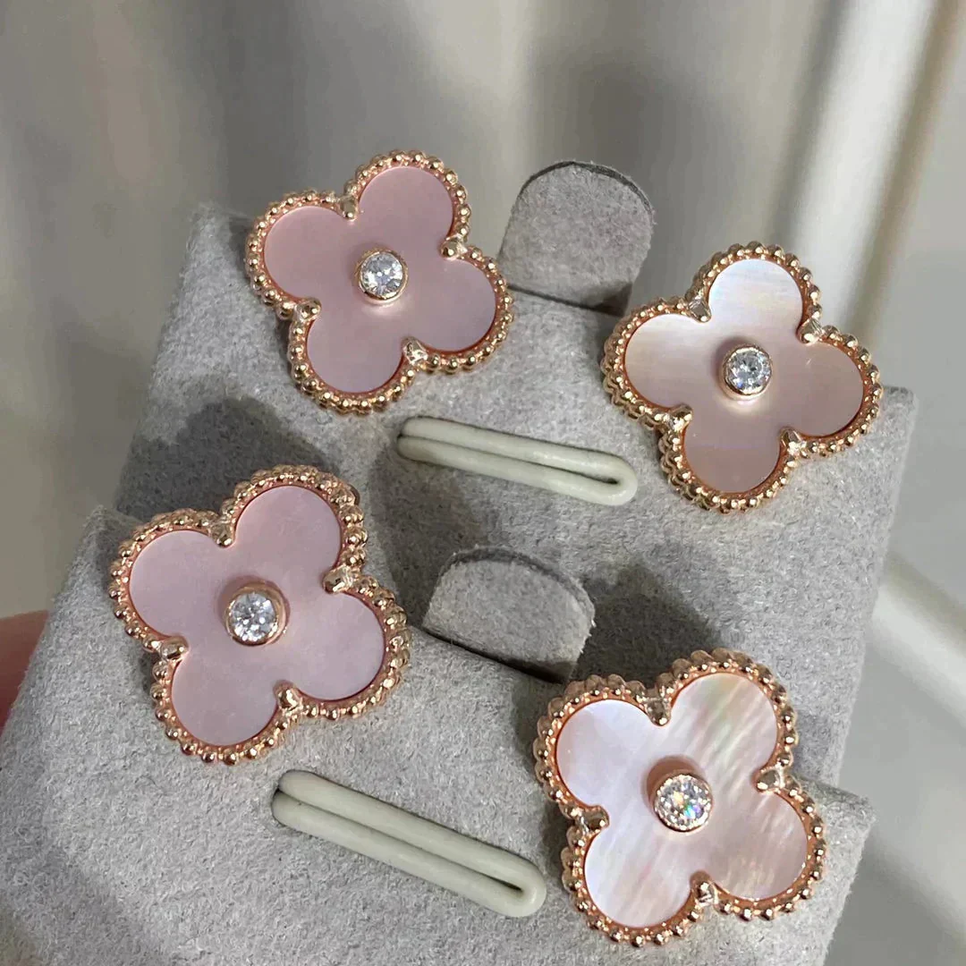 [VA]CLOVER MEDIUM 1 MOTIFS  PINK MOP DIAMOND EARRINGS