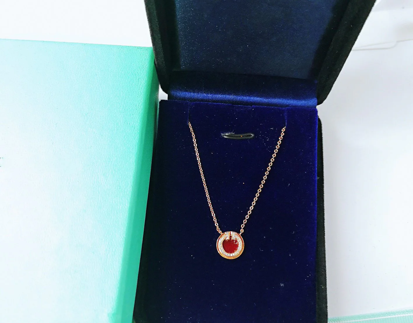 [TF]DIAMOND AND MOTHER PEARL CIRCLE NECKLACE PENDANT