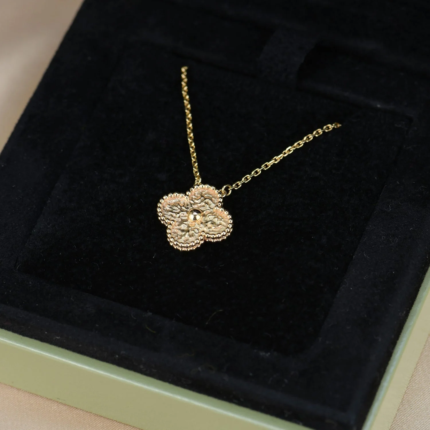 [VA]CLOVER 15MM  BRONZING NECKLACE