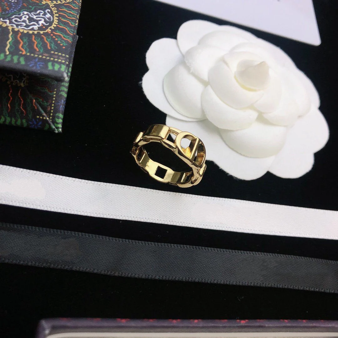 [CD] 30 MONTAIGNE RING GOLD