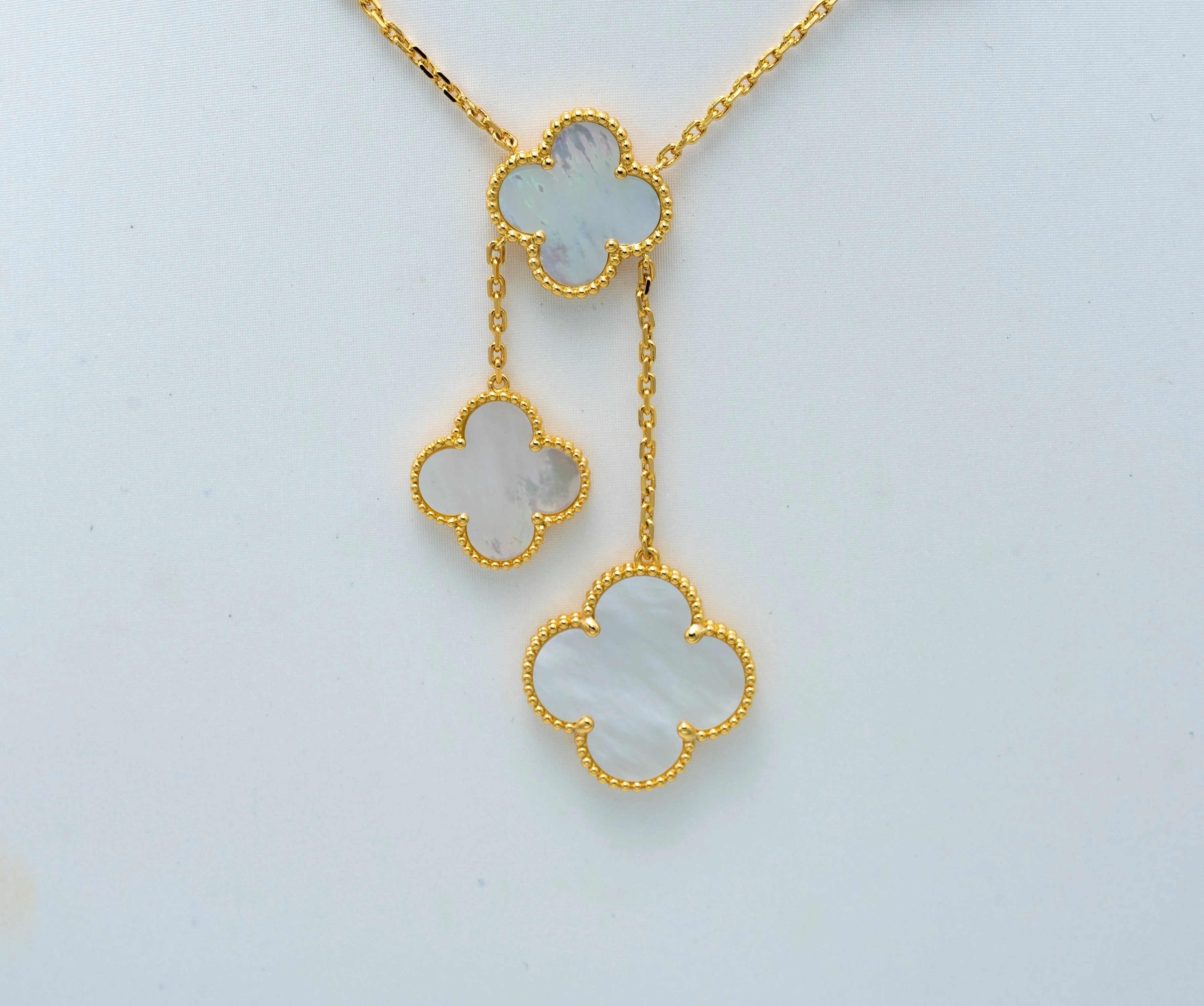 [VA]CLOVER MOTHER OF PEARL NECKLACE 6 MOTIF