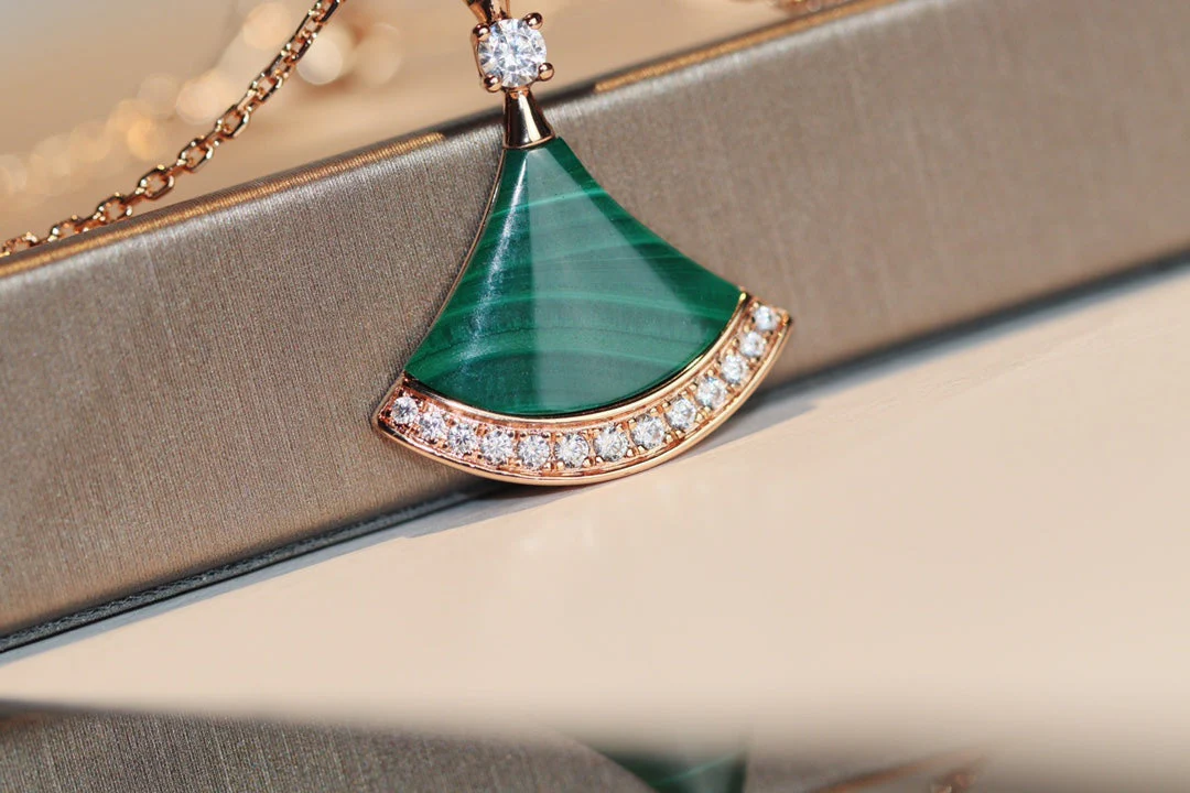 [BV]DREAM NECKLACE MALACHITE DIAMOND