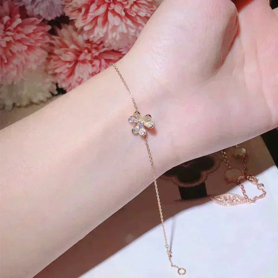 [VA]FRIVOLE GOLD FLOWER DIAMOND BRACELET