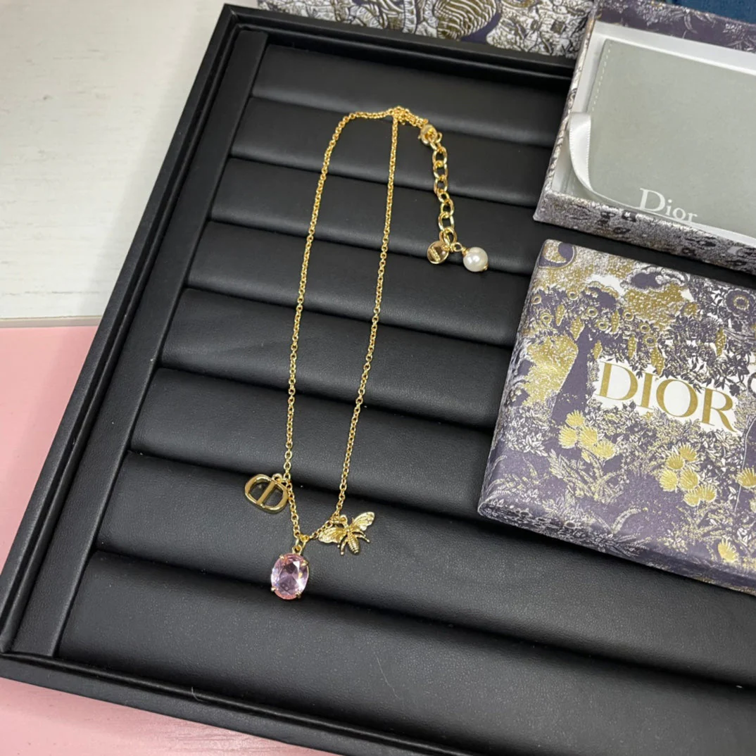 [CD]CD GOLD-COLORED METAL WITH WHITE RESIN PEARL NECKLACE