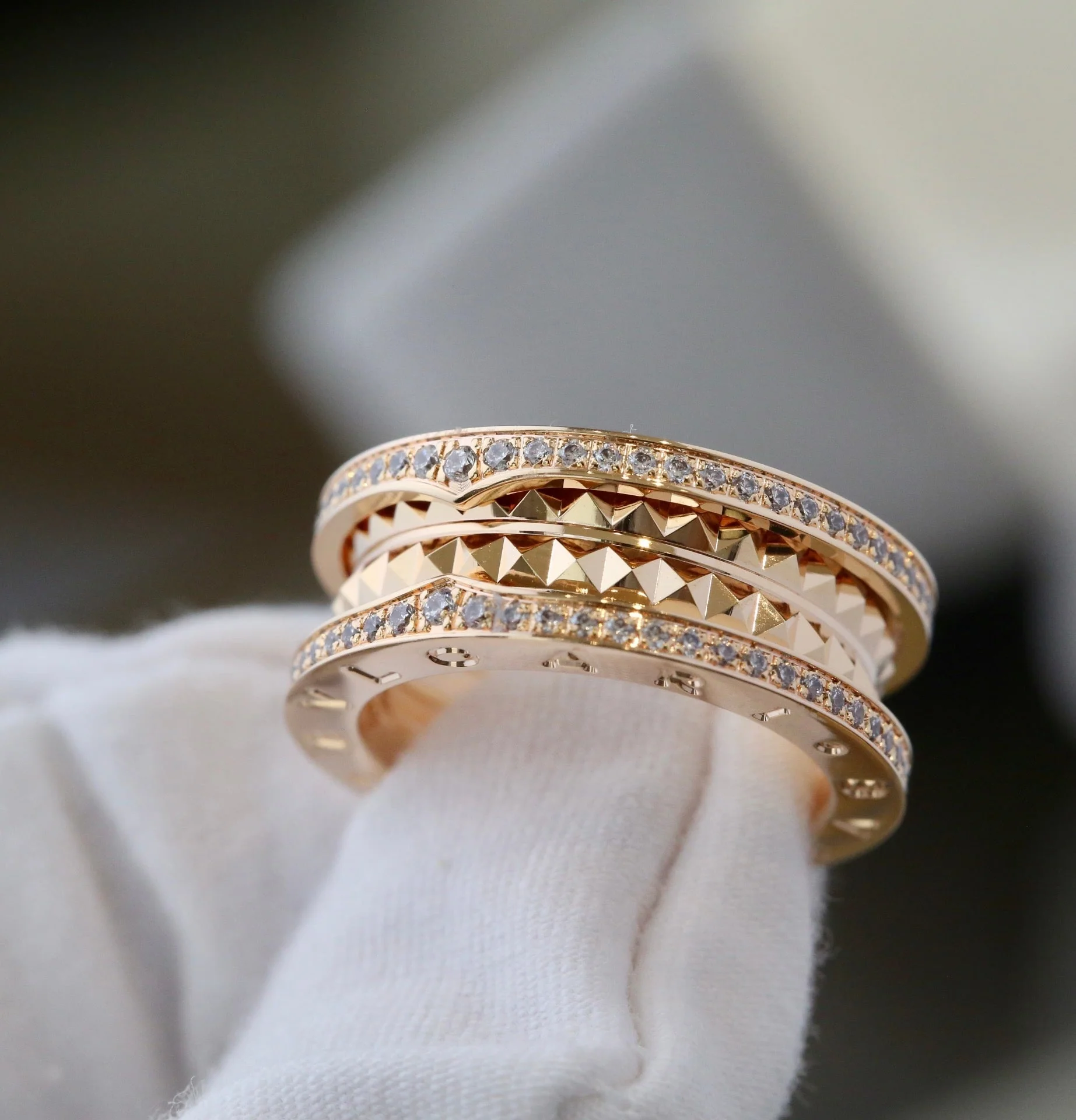 [BV]ZERO 1 GOLD DIAMOND RING