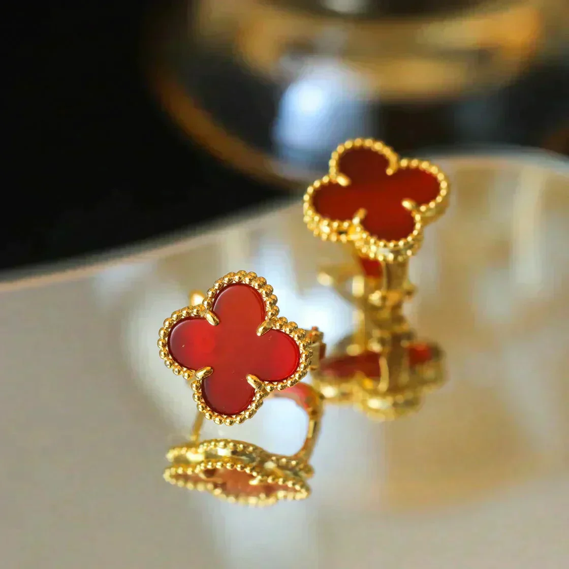 [VA]CLOVER MEDIUM 1 MOTIFS CARNELIAN  EARRINGS