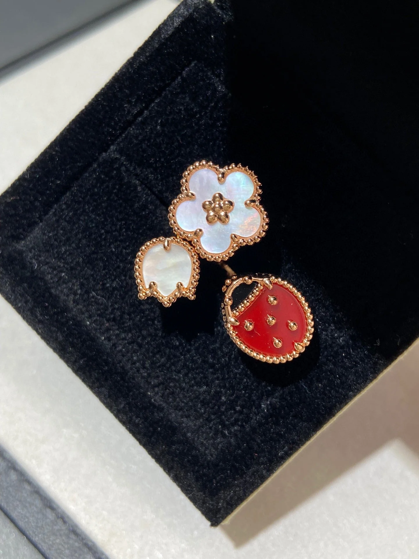 [VA]LUCKY 3 MOTIF ROSE GOLD RING