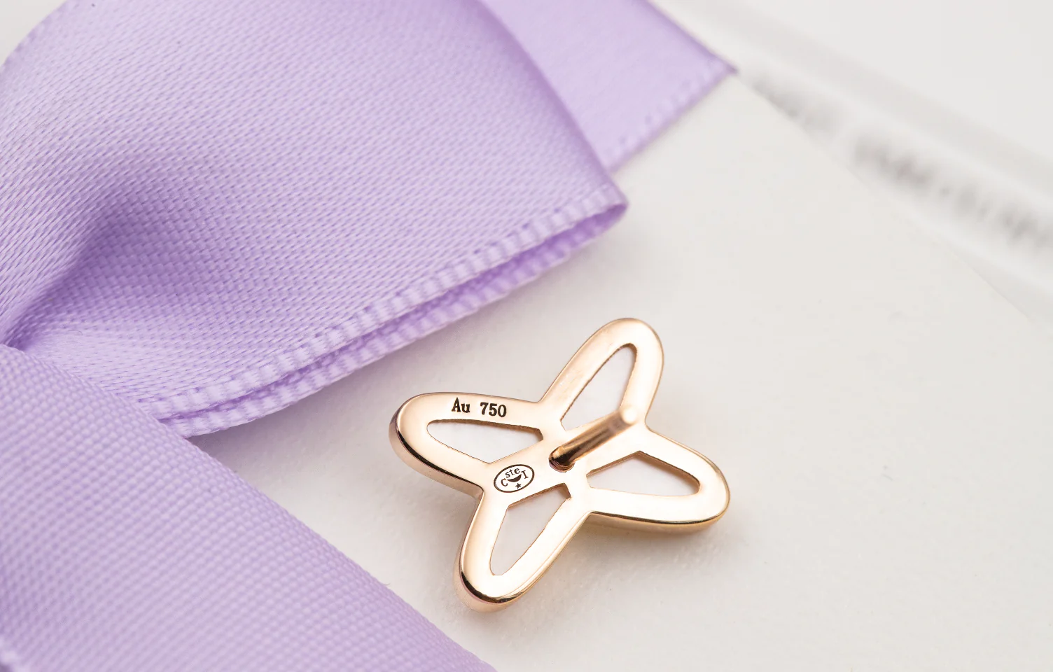 [CH]JEUX DE WHITE MOP ROSE GOLD DIAMOND EARRINGS