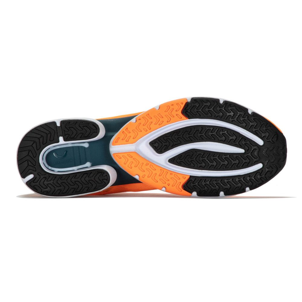 True Motion U-TECH Solo Running Shoes