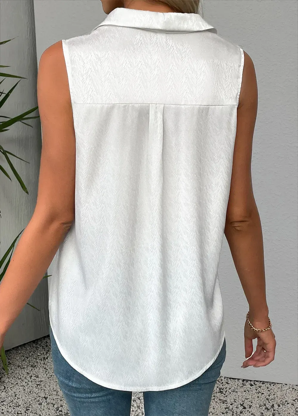 White Sleeveless Shirt Collar Tank Top