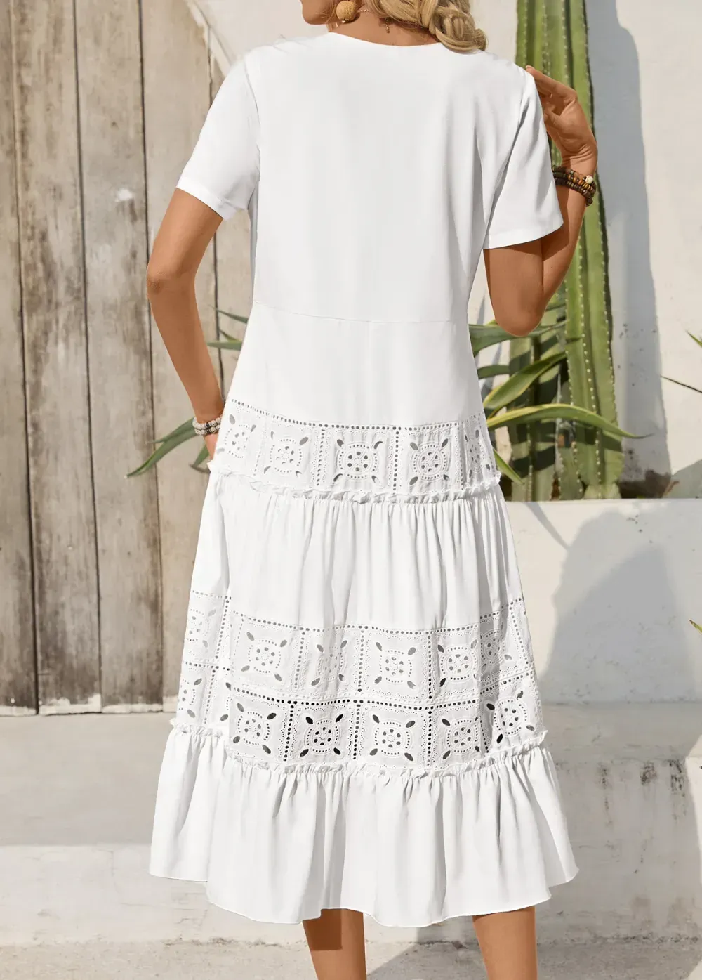 White Embroidery Short Sleeve Round Neck Dress