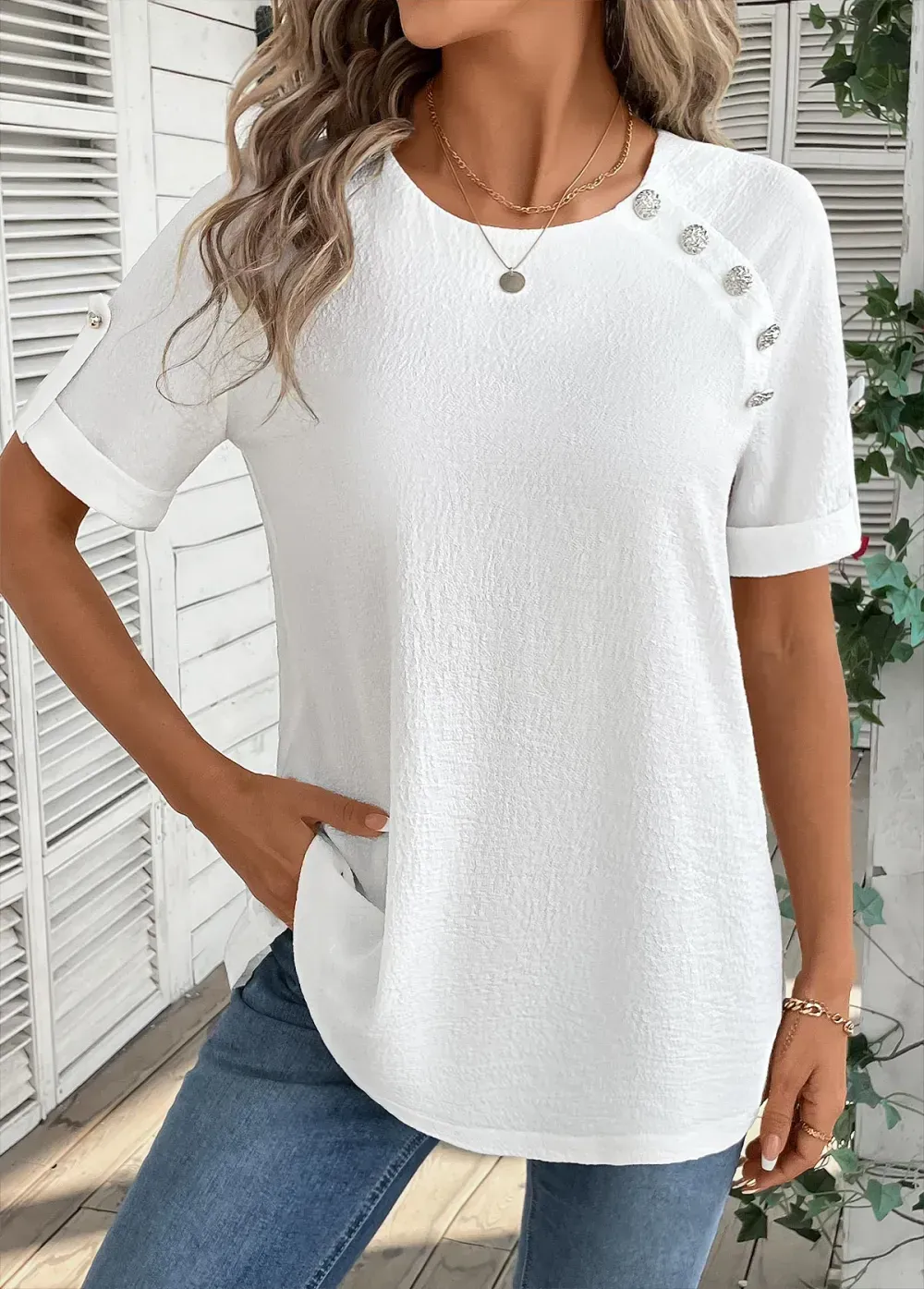 Bleaching White Button Short Sleeve Round Neck Blouse