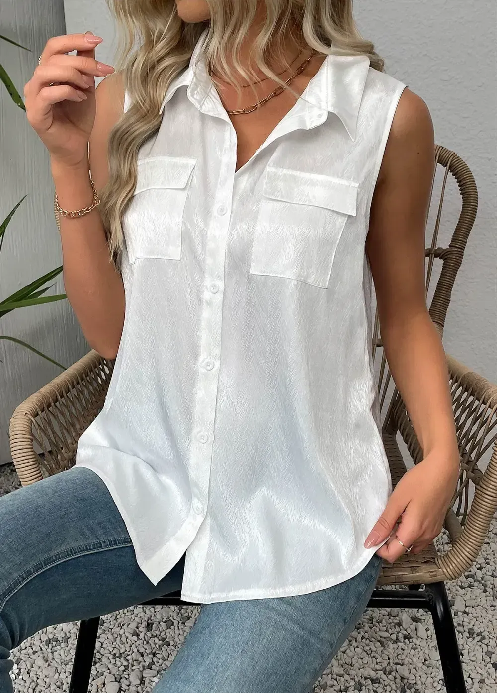 White Sleeveless Shirt Collar Tank Top