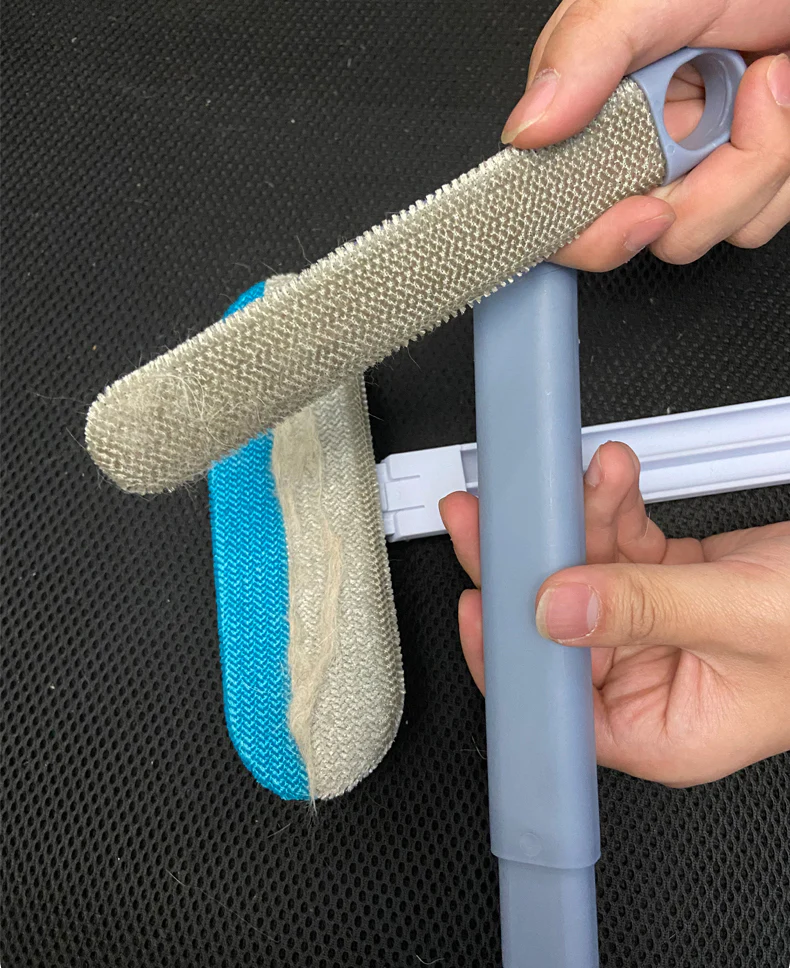 Yopoll 4 in 1- Reusable Hair Remover Brush