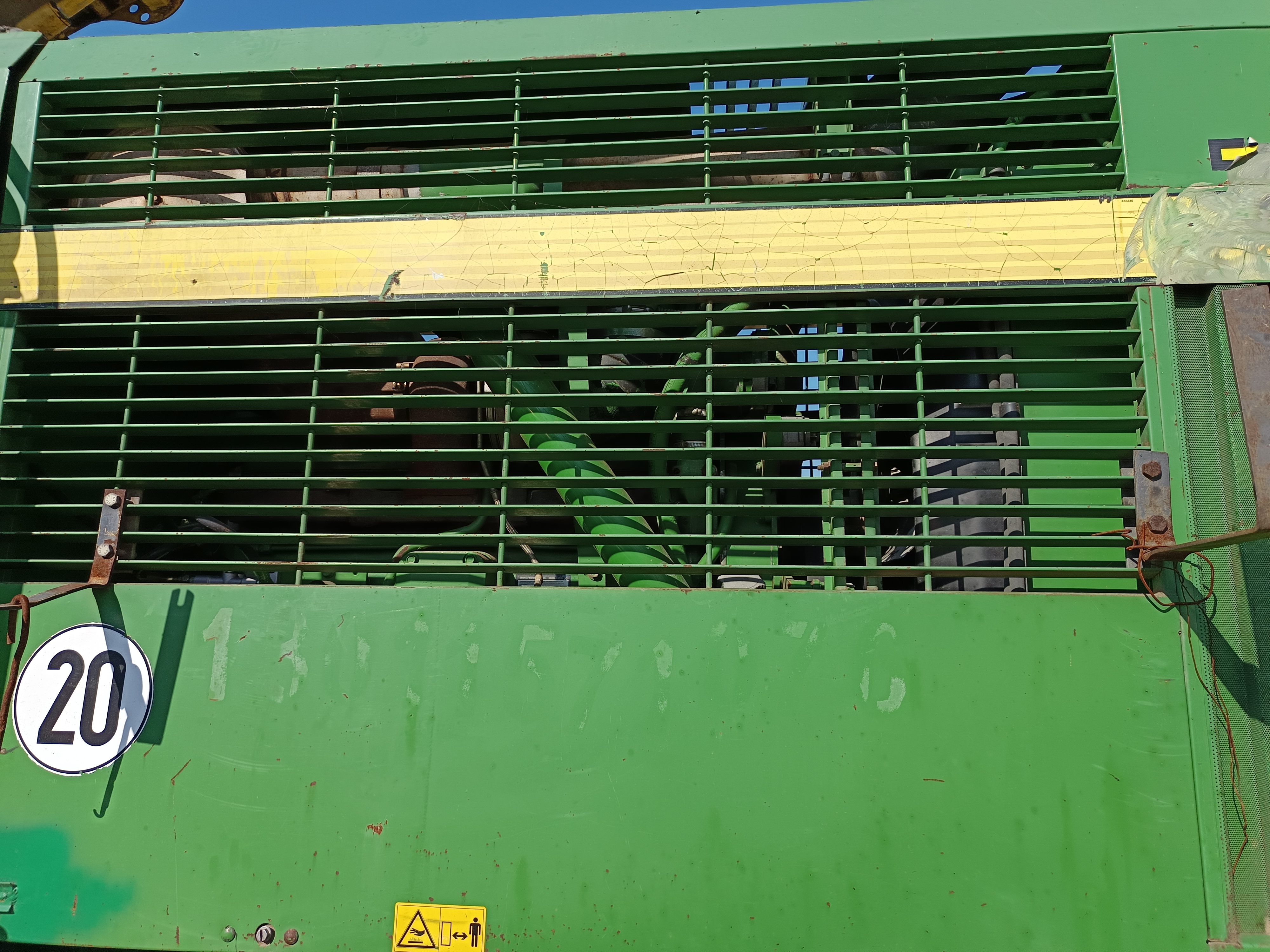 John Deere 6850 Self Propelled Forage Harvester