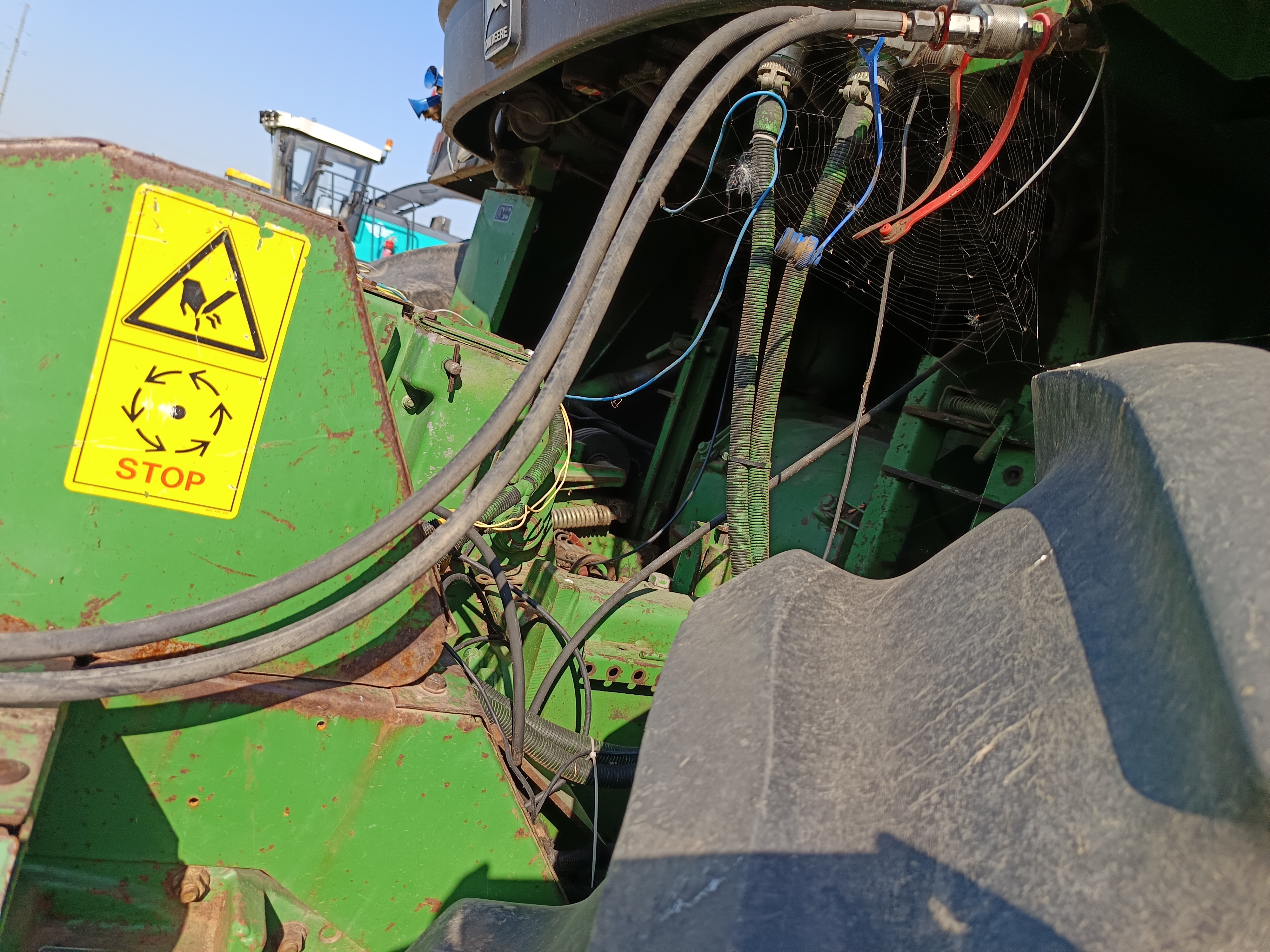 John Deere 6850 Self Propelled Forage Harvester