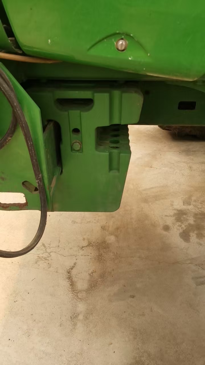 John Deere 7250 Self Propelled Forage Harvester, 375 Horse Power, with Kemper 445 header , in good working condition, ready for field work.