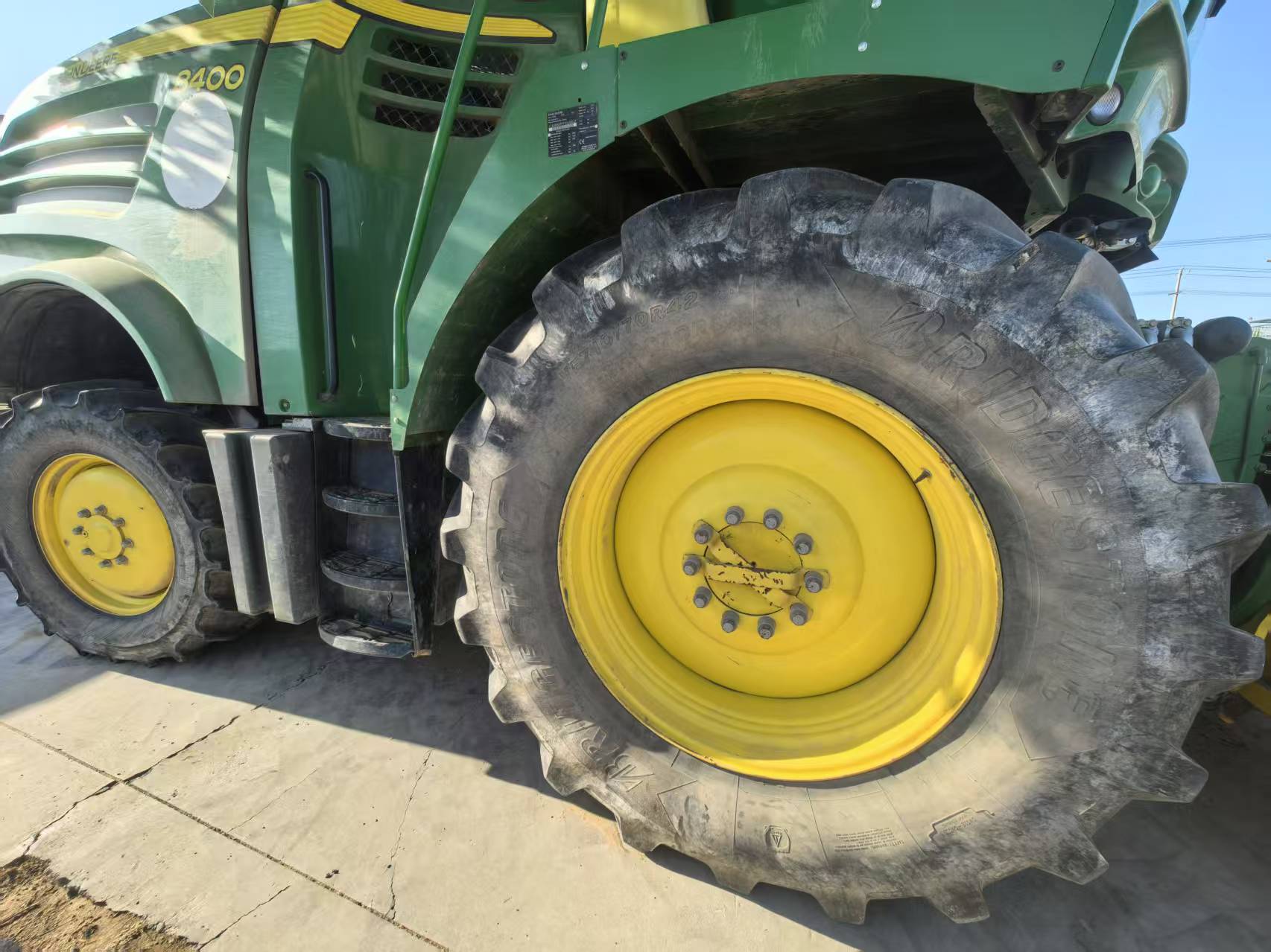 John Deere  8400 forage harvester 2016 year model, 397KW, for sale,ready for field work