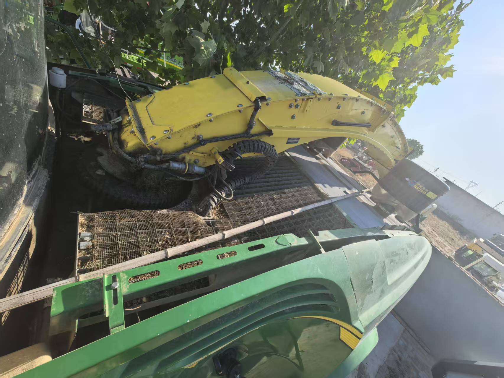 John Deere  8400 forage harvester 2016 year model, 397KW, for sale,ready for field work