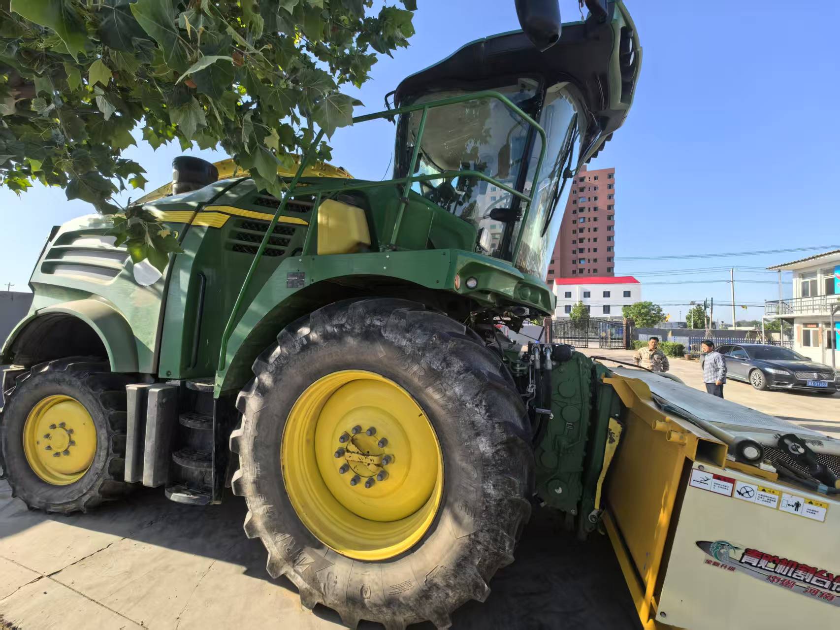 John Deere  8400 forage harvester 2016 year model, 397KW, for sale,ready for field work