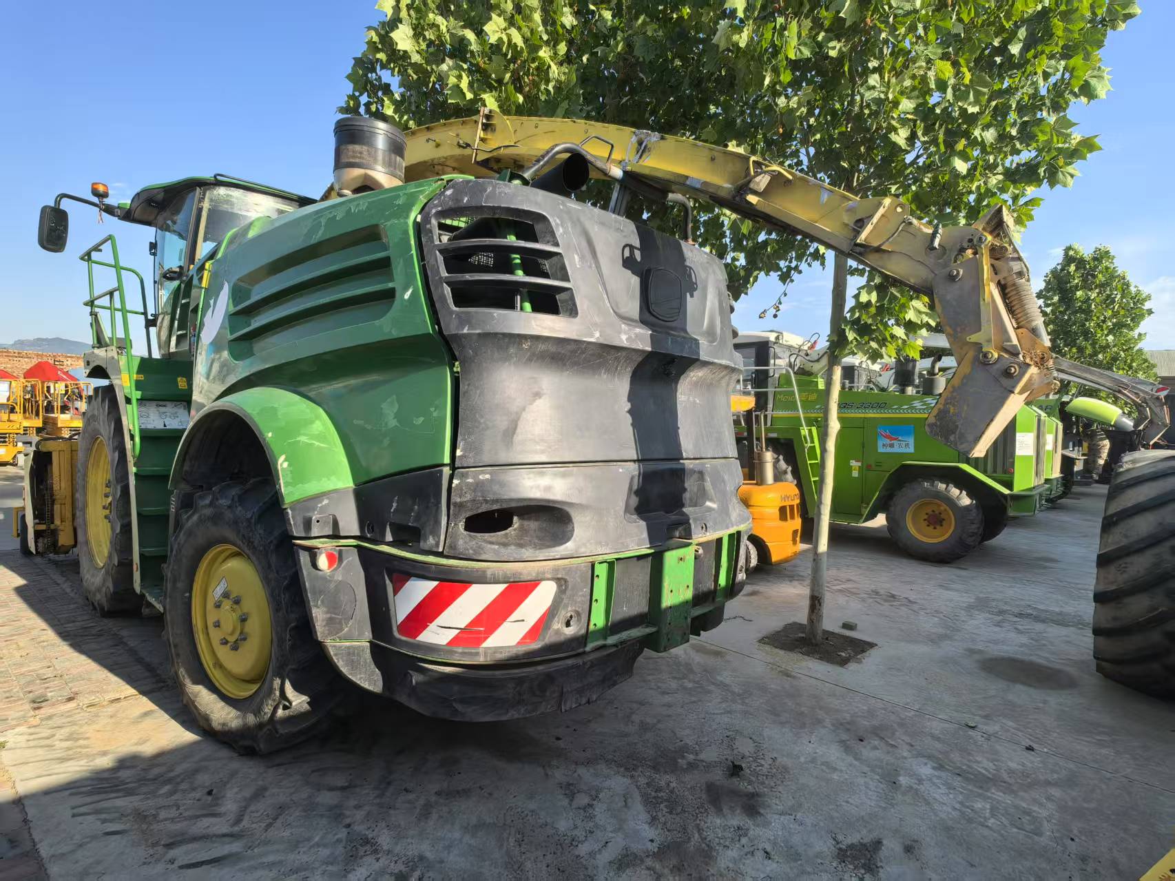 John Deere  8400 forage harvester 2016 year model, 397KW, for sale,ready for field work