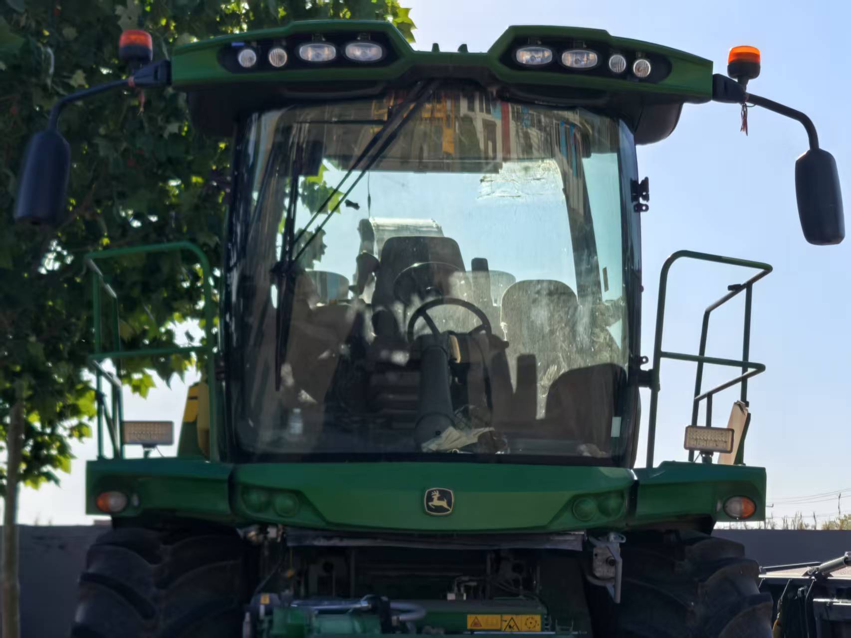 John Deere  8400 forage harvester 2016 year model, 397KW, for sale,ready for field work