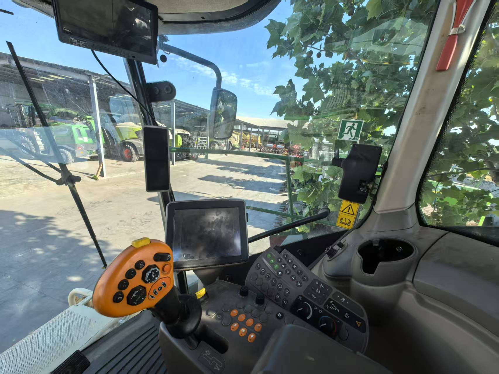 John Deere  8400 forage harvester 2016 year model, 397KW, for sale,ready for field work