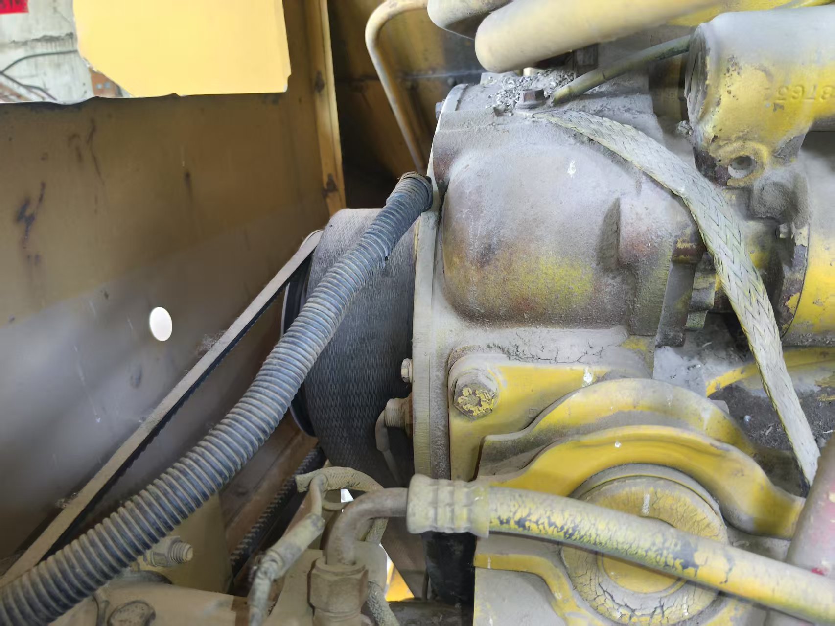 Newholland TR98 harvester in good condition for sale