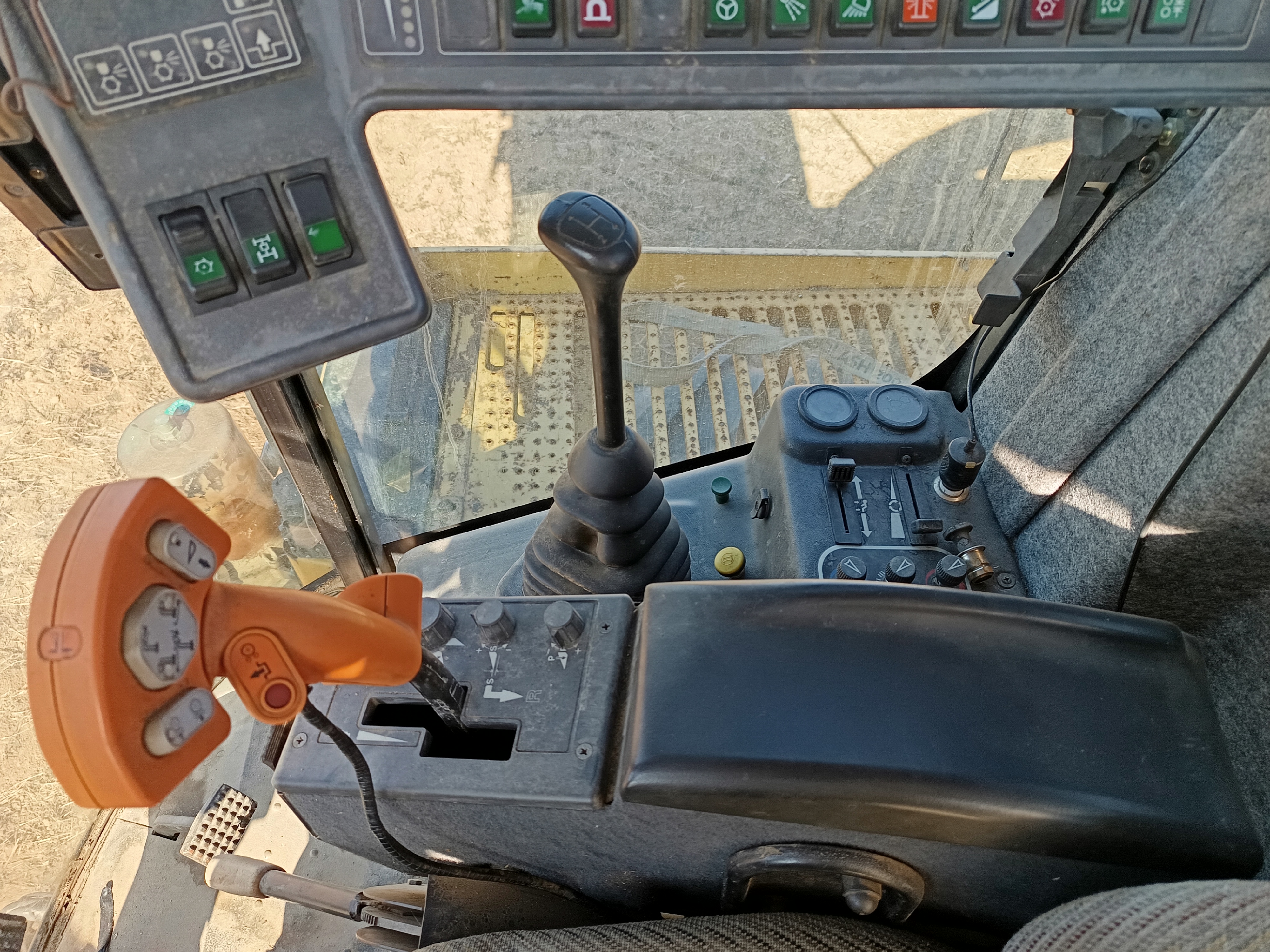 NewHolland Fx48 Forage Harvester，KW342  Year 2001，4 Wheel Drive with kemper 4500