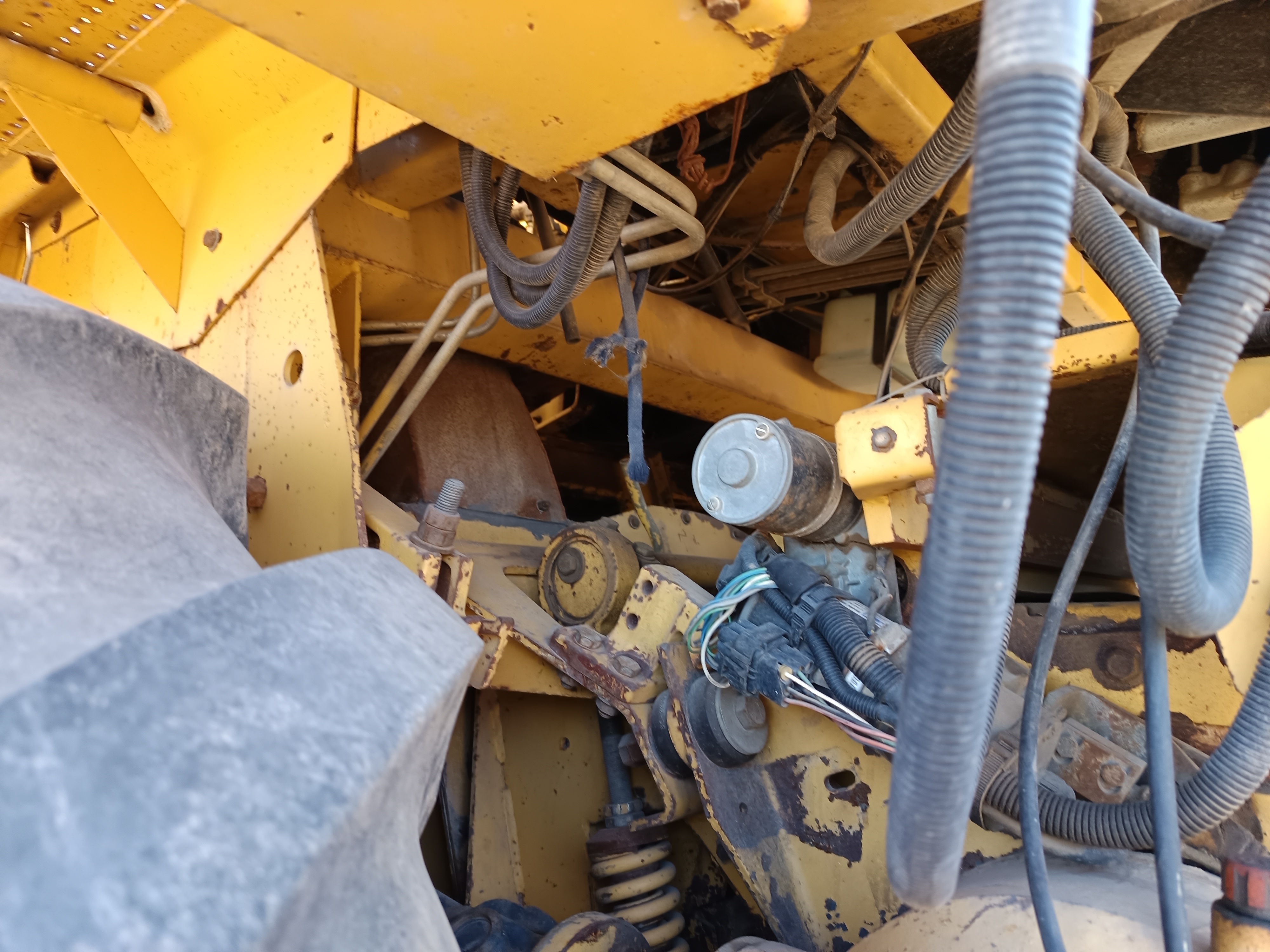 NewHolland Fx48 Forage Harvester，KW342  Year 2001，4 Wheel Drive with kemper 4500