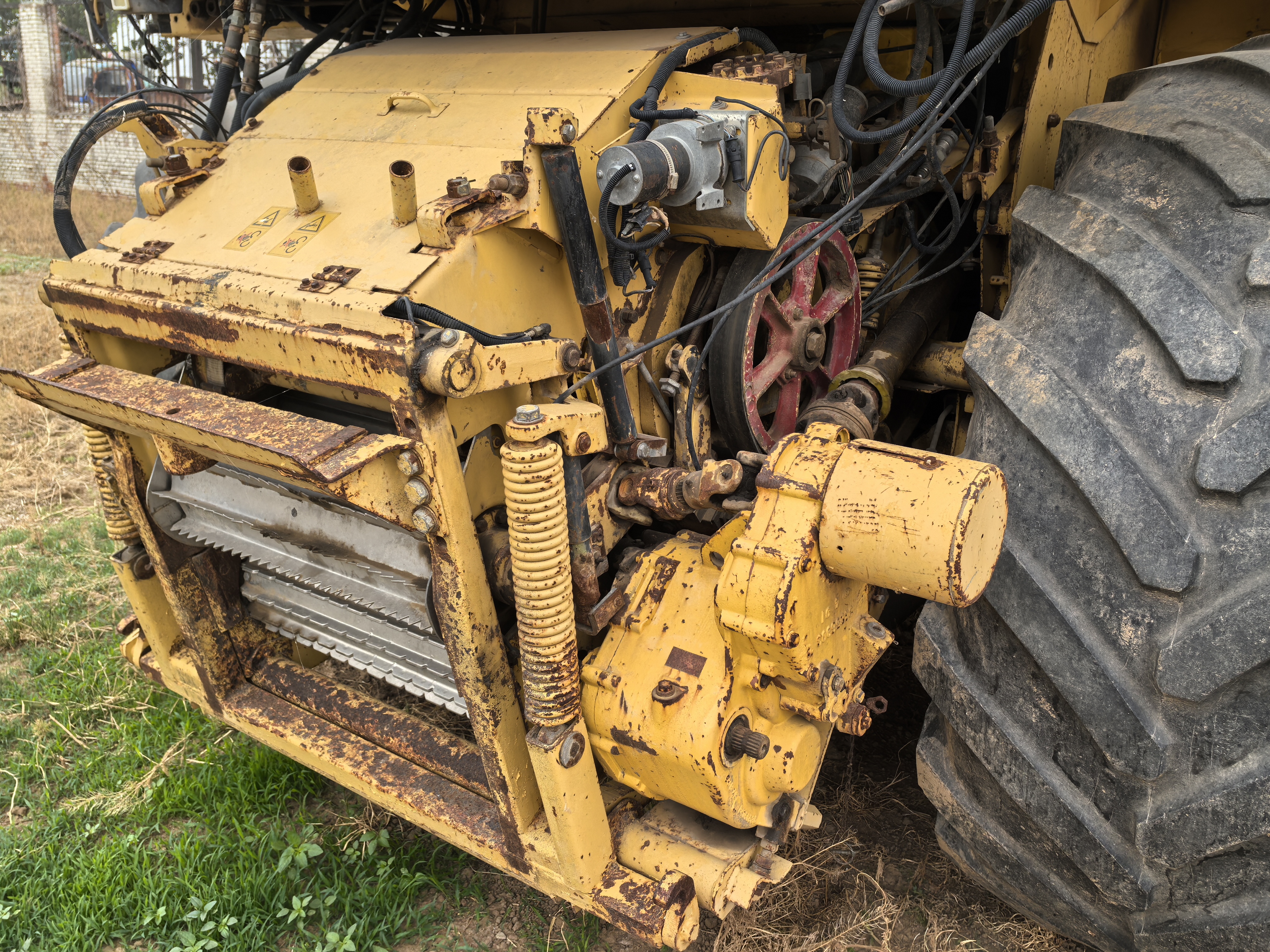 NewHolland Fx48 Forage Harvester，KW342  Year 2001，4 Wheel Drive with kemper 4500