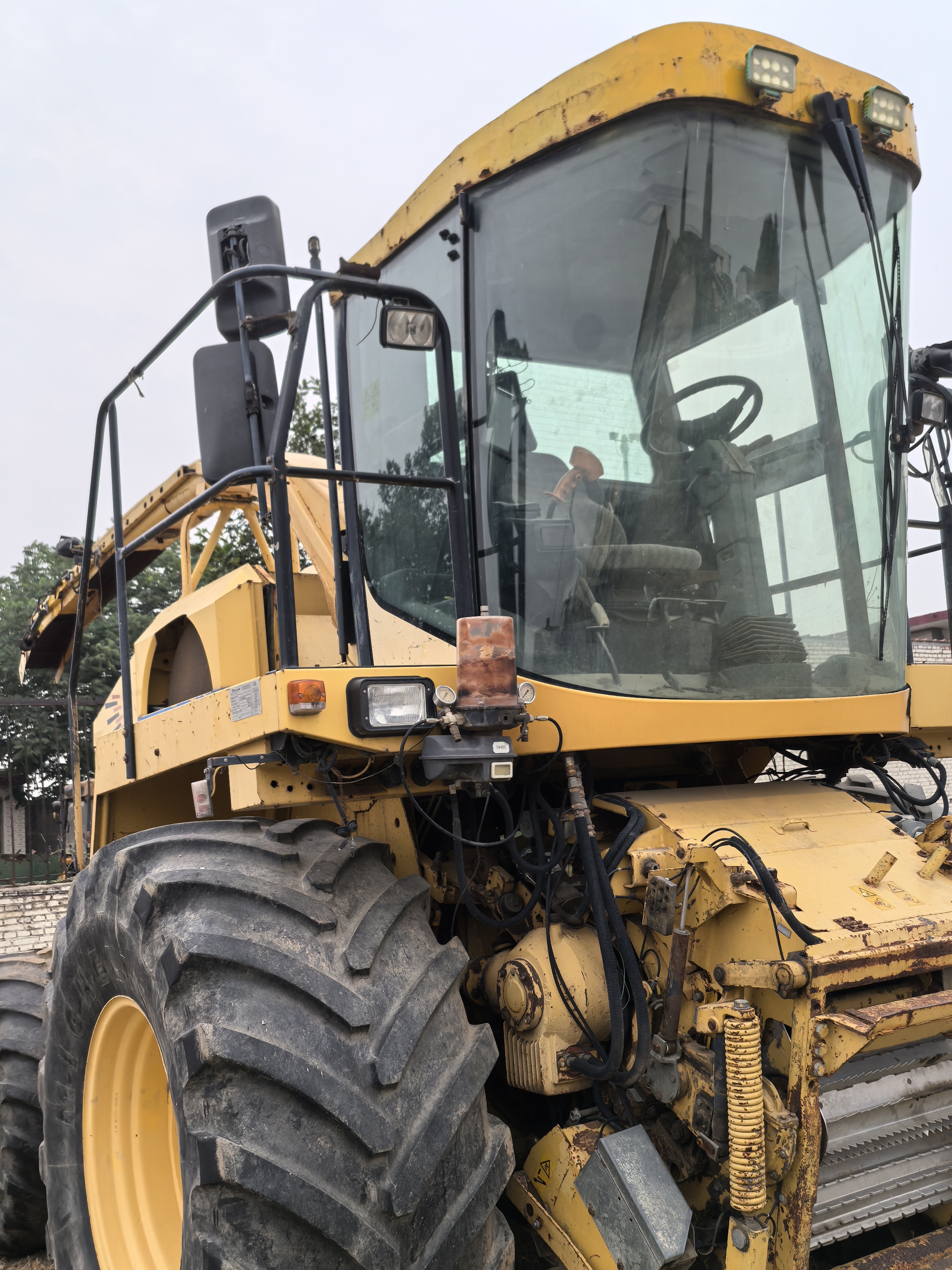 NewHolland Fx48 Forage Harvester，KW342  Year 2001，4 Wheel Drive with kemper 4500
