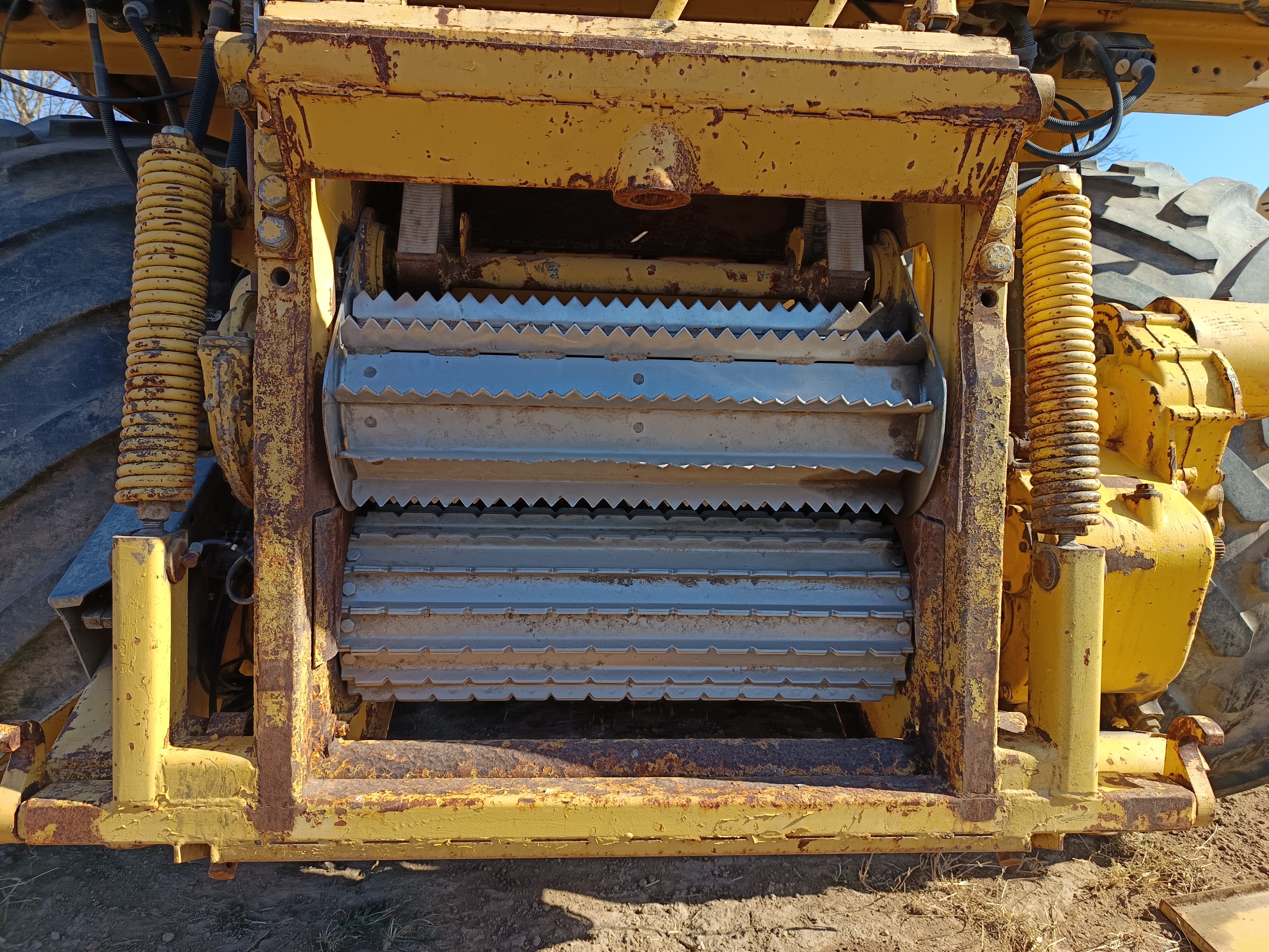 NewHolland Fx48 Forage Harvester，KW342  Year 2001，4 Wheel Drive with kemper 4500