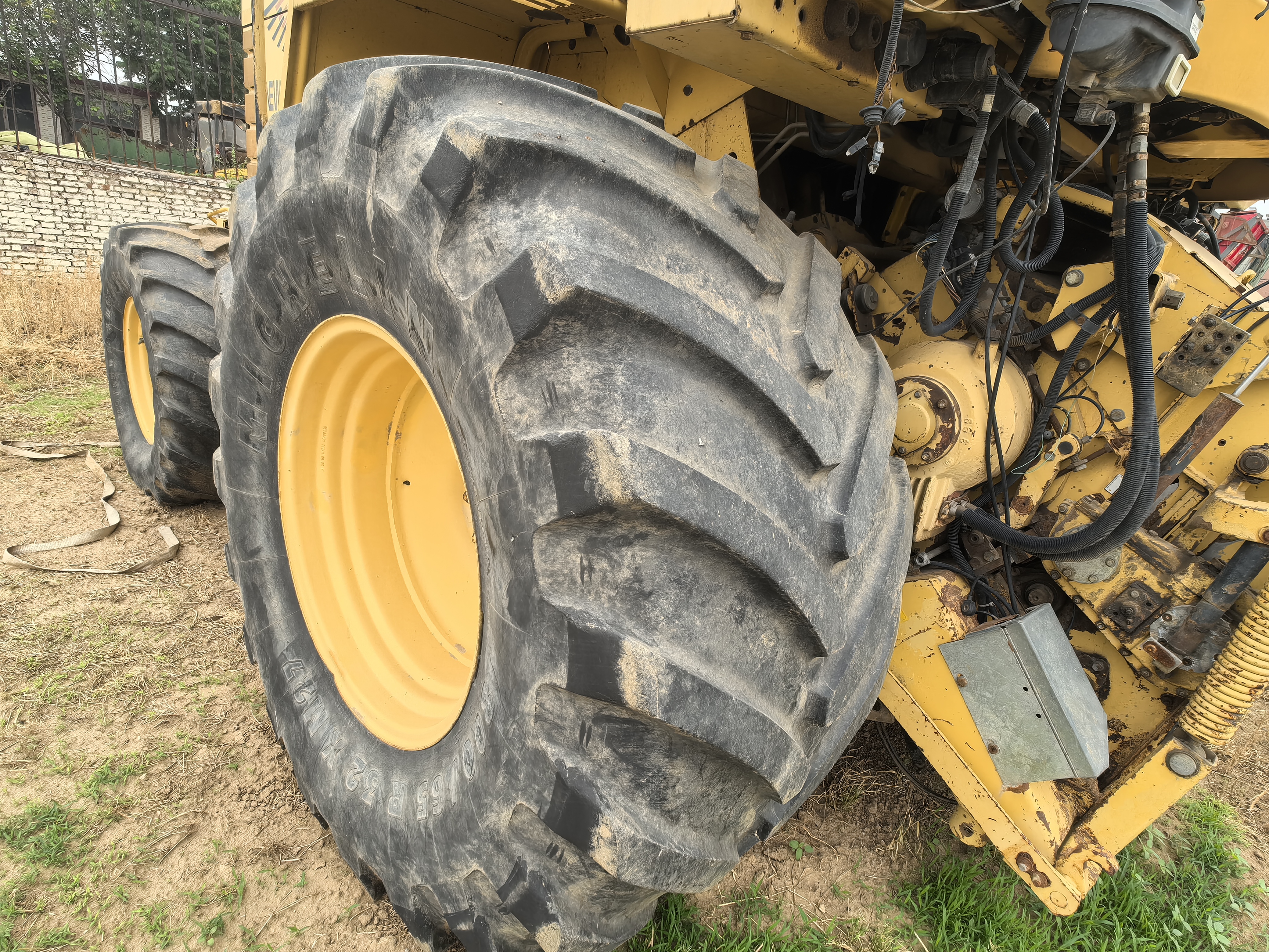 NewHolland Fx48 Forage Harvester，KW342  Year 2001，4 Wheel Drive with kemper 4500