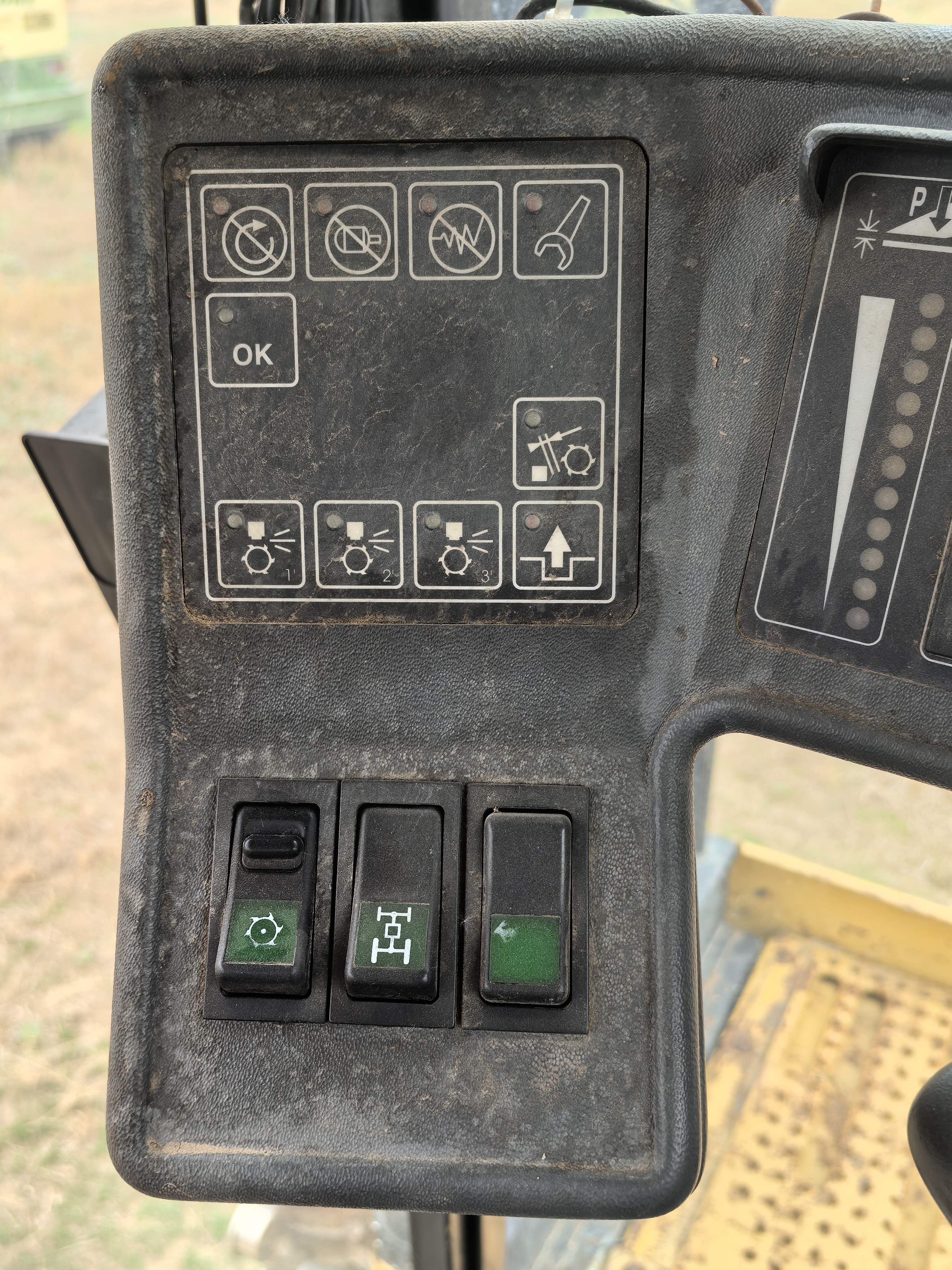 NewHolland Fx48 Forage Harvester，KW342  Year 2001，4 Wheel Drive with kemper 4500