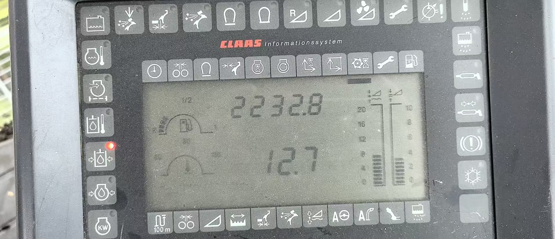 Claas Jaguar 850 with 2232 hours of drum,  303 KW, ready for field work, we can offer dozens of them