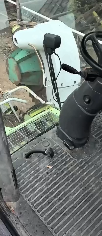 Claas Jaguar 850 with 2232 hours of drum,  303 KW, ready for field work, we can offer dozens of them