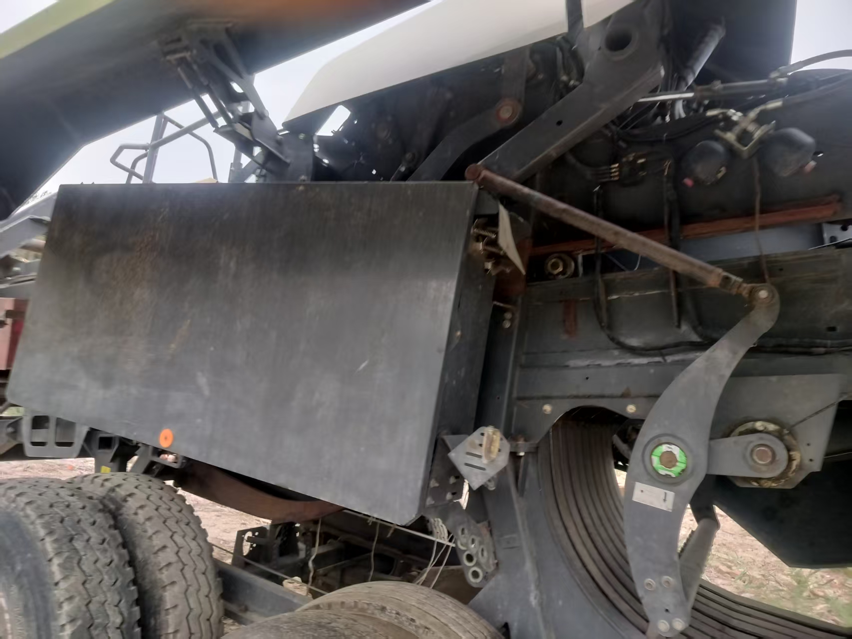 Claas 3300 baler, made in 2015, registered in 2016