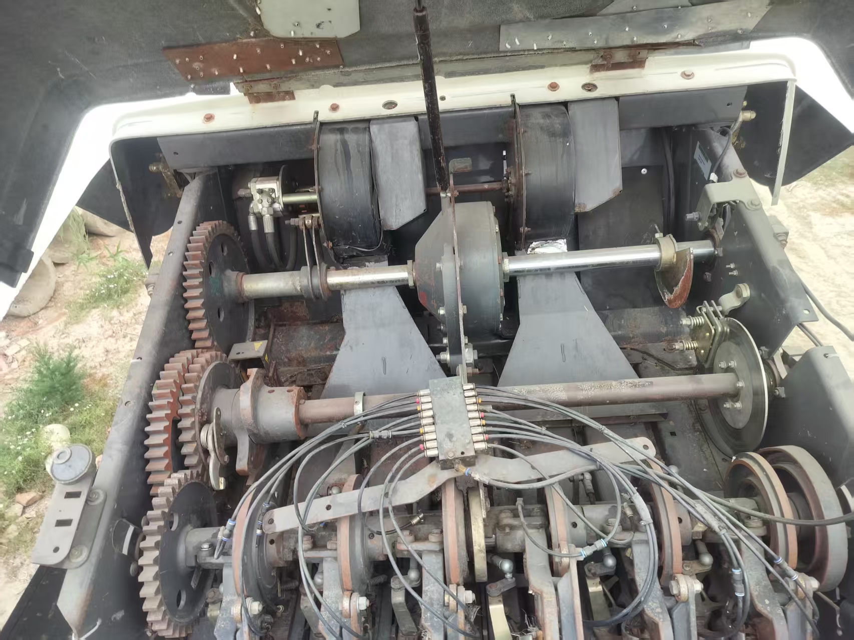 Claas 3300 baler, made in 2015, registered in 2016